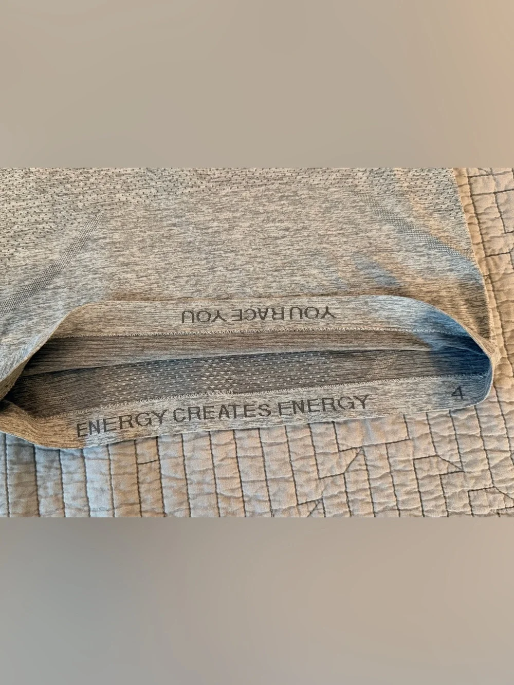 Lululemon Swiftly Tech Long Sleeve 2.0 Race Waist Length Thumbholes Gray 4
